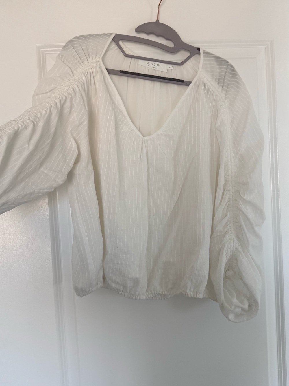 Astr White V-Neck Ruched Sleeve Blouse